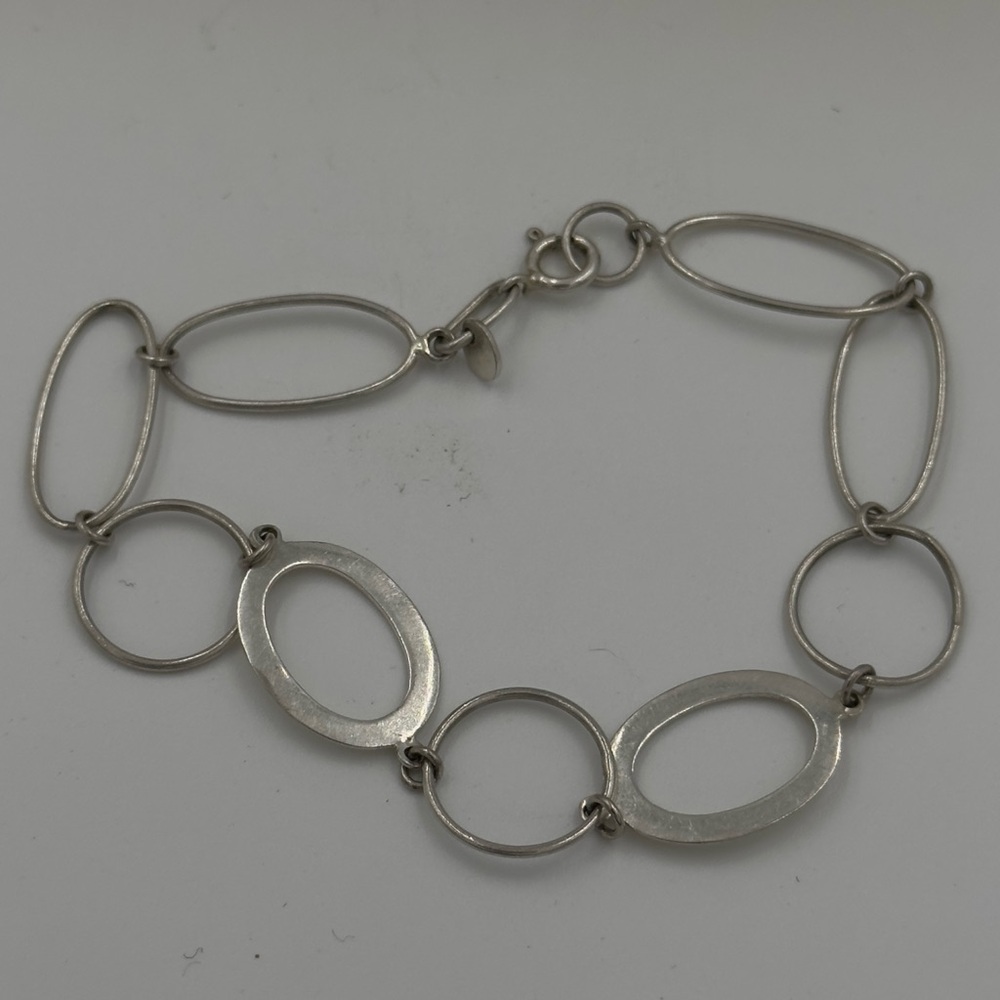 Elegant Sterling Silver Oval Link Bracelet 4.2 grams